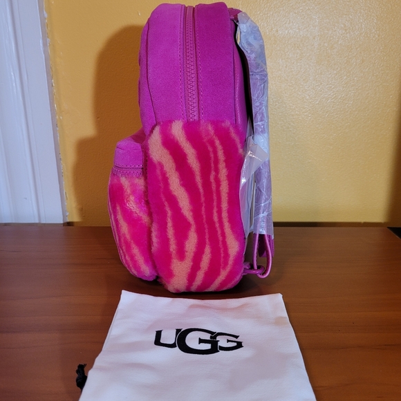 UGG Dannie II Mini Sheepskin Zebra Backback - Picture 4 of 11